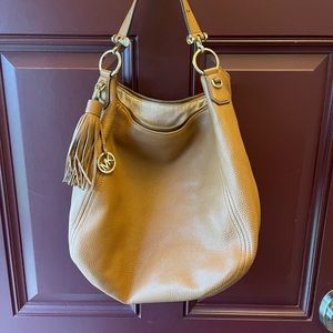 Michael Kors hobo bag Like New